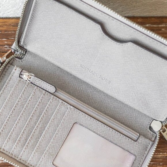 MICHAEL KORS GRAY PEBBLED LEATHER ZIP AROUND SILVER WALLET WRISTLET - Picture 9 of 12